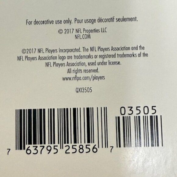 Antonio Brown NFL Pittsburgh Steelers 2017 Hallmark Christmas Ornament Football - Picture 5 of 5